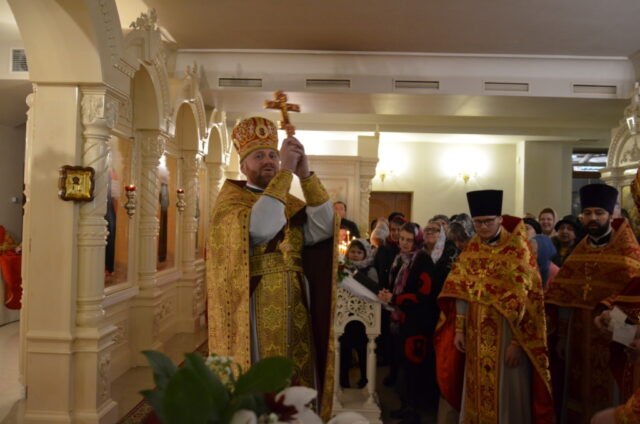 2020-02-14-liturgiya-v-den-pamyati-muchenika-trifona_20